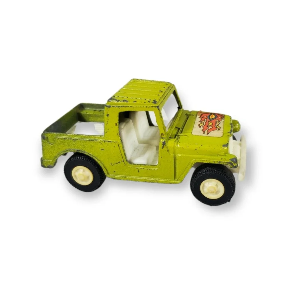 Vintage 1969 Tootsie Toy Jeep Truck Green Die Cast Metal